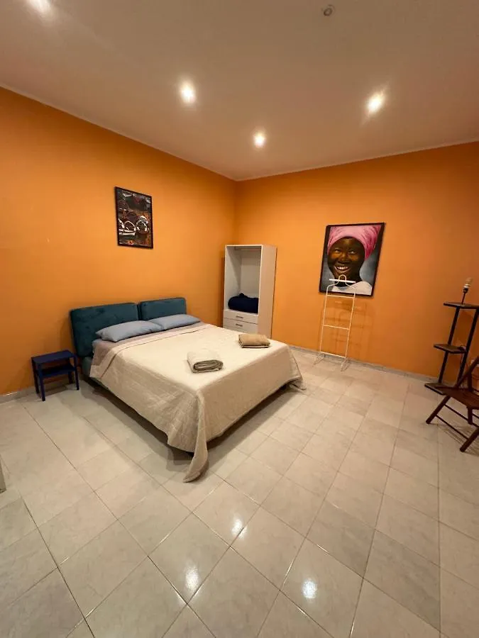 Carbonara 23 Small Naples Apartment